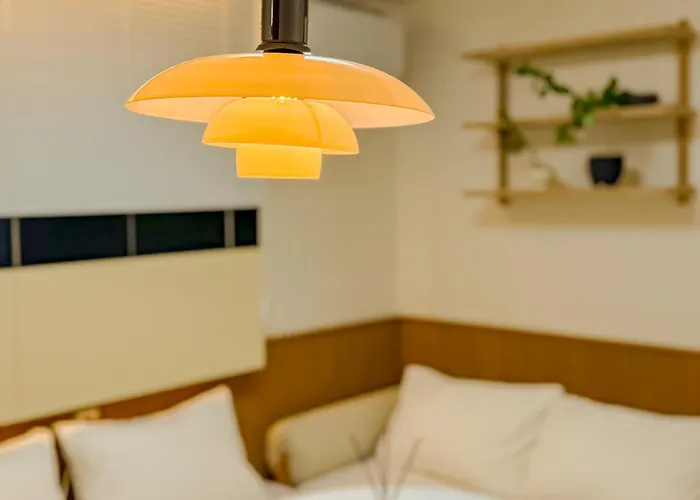 20 Minutes From Itaewon And Gangnam, Station, Hongdae, And Seongsu